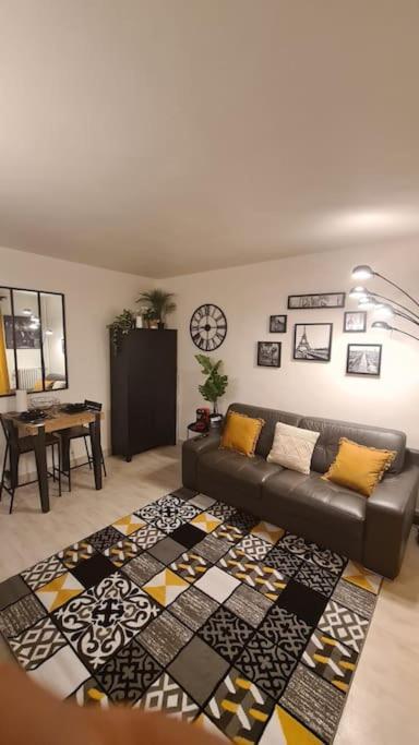 Emplacement Exceptionnel Et Rare Paris Longchamp Appartement *