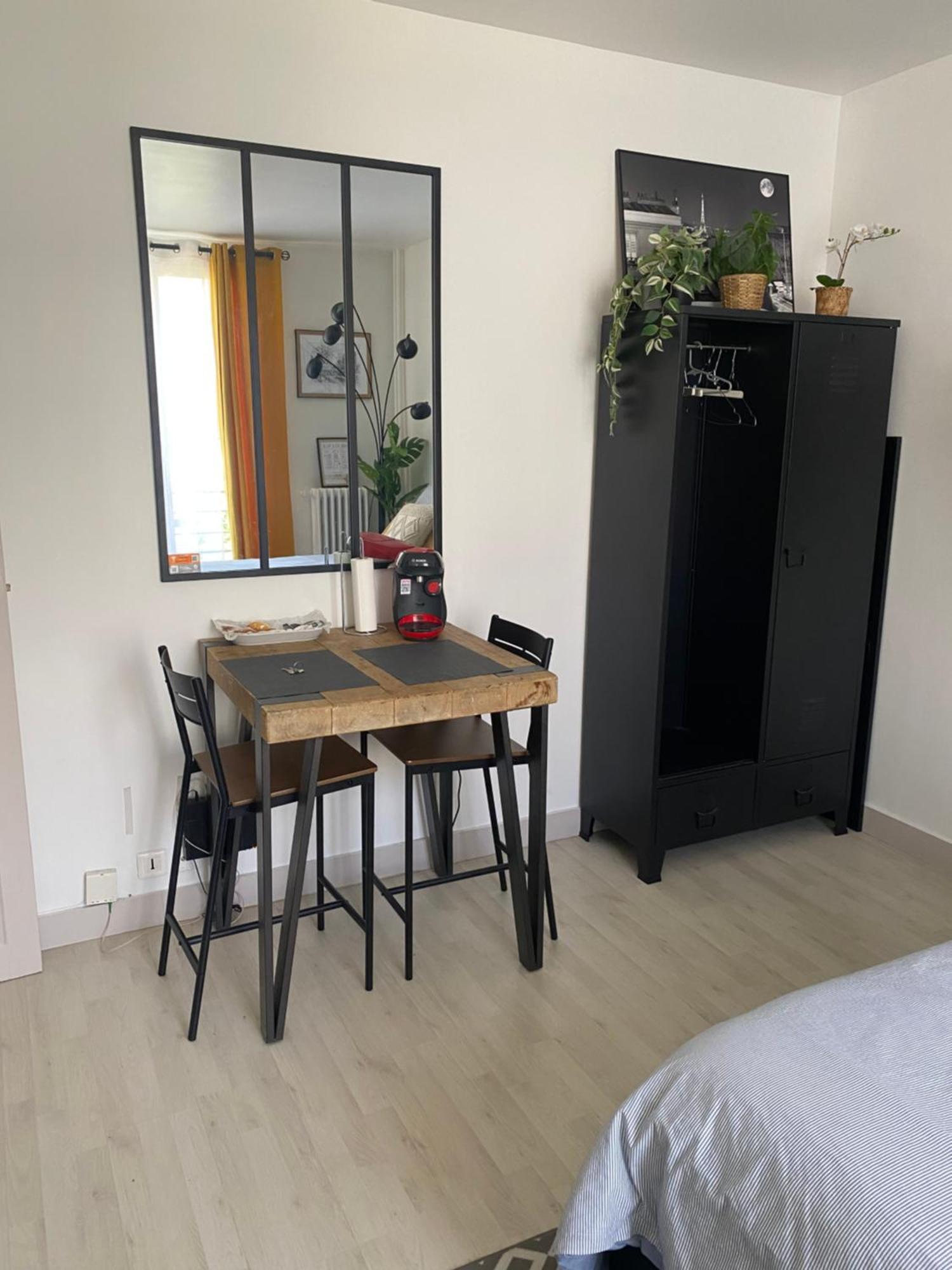 Emplacement Exceptionnel Et Rare Paris Longchamp Apartment